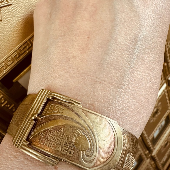1933 Chicago World's Fair Silver-tone Bracelet - Picture 7 of 7